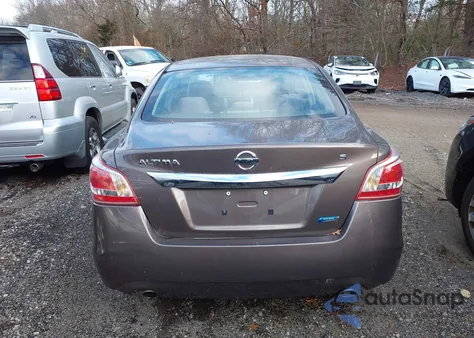 2013 Nissan Altima 2.5 S z USA, uszkodzony, nr VIN 1N4AL3APXDN499042